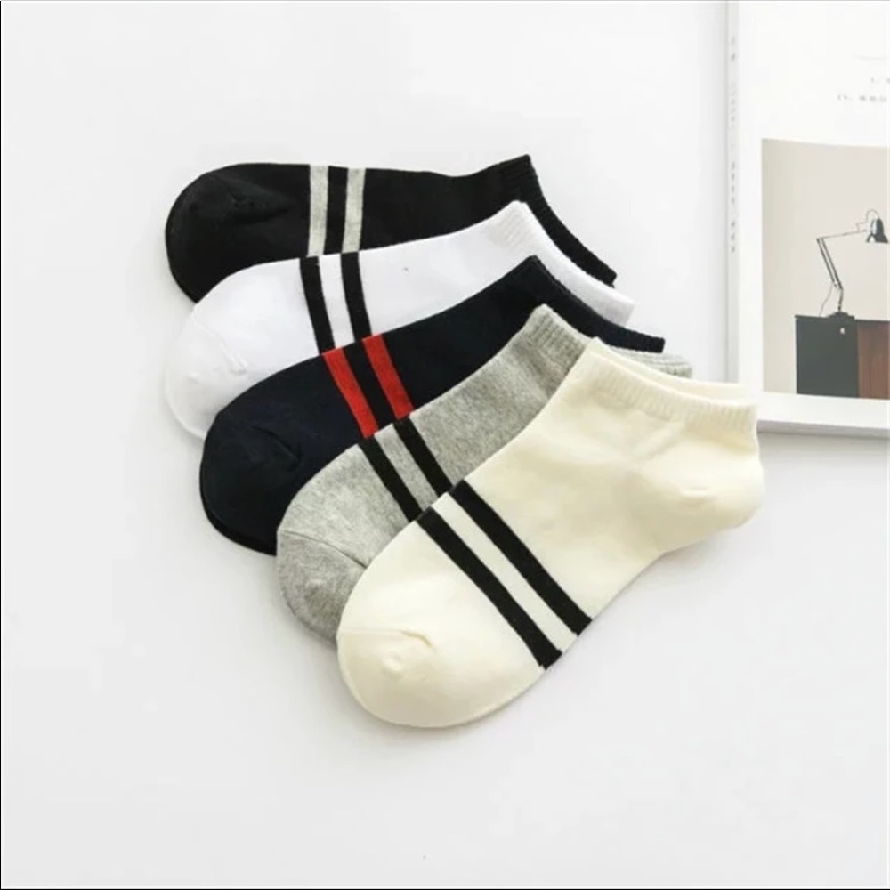 Unisex loafer socks. Breathable mesh, thin no show